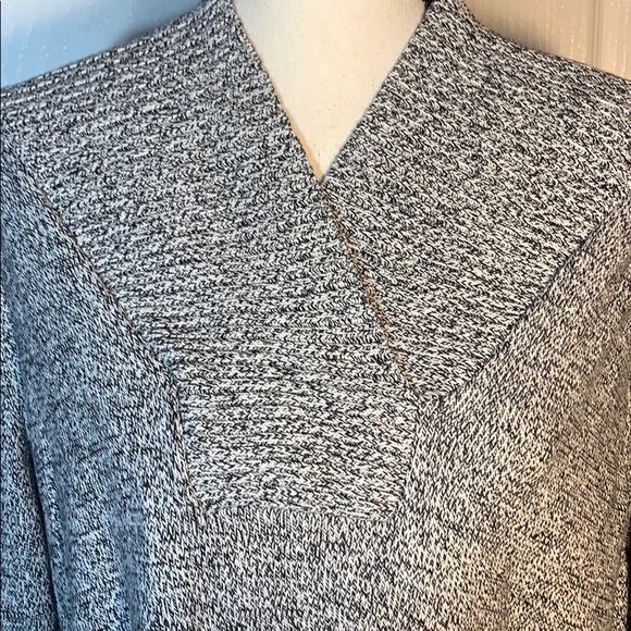 Karen Scott black /white long sleeve sweater - Picture 2 of 7